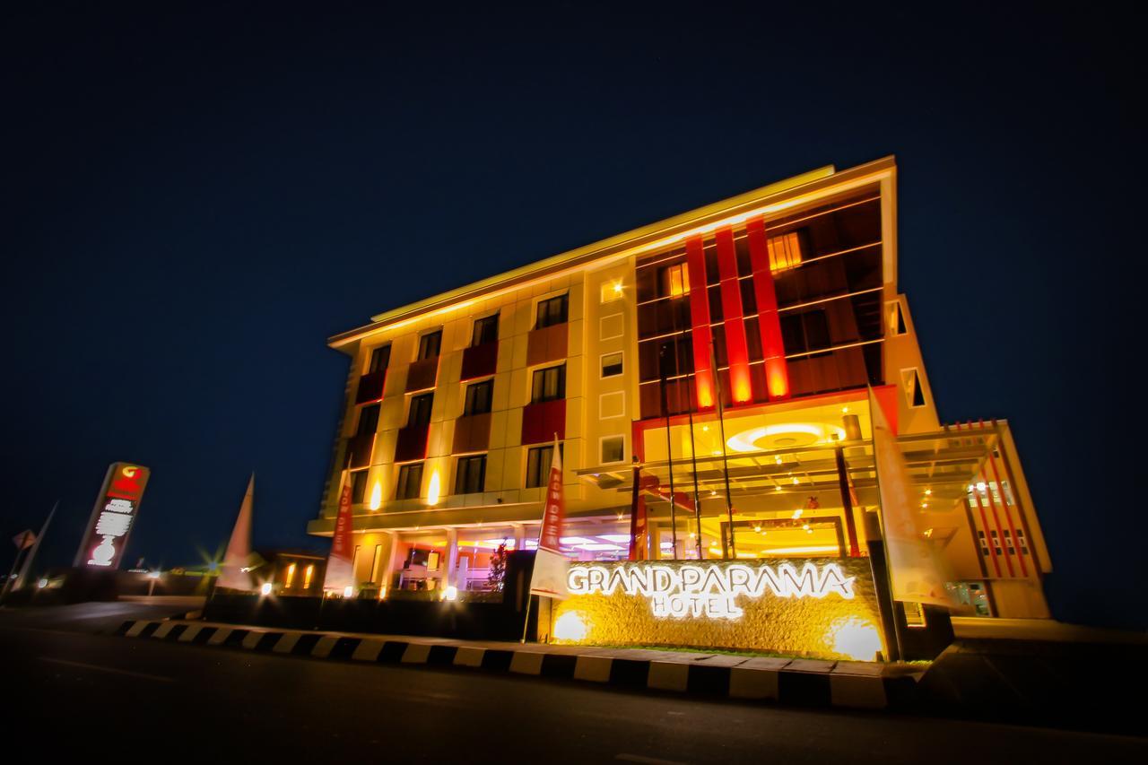 Grand Parama Hotel Tanjung Redep Екстериор снимка