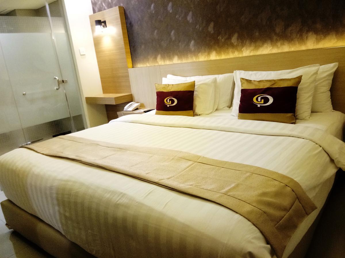 Grand Parama Hotel Tanjung Redep Екстериор снимка