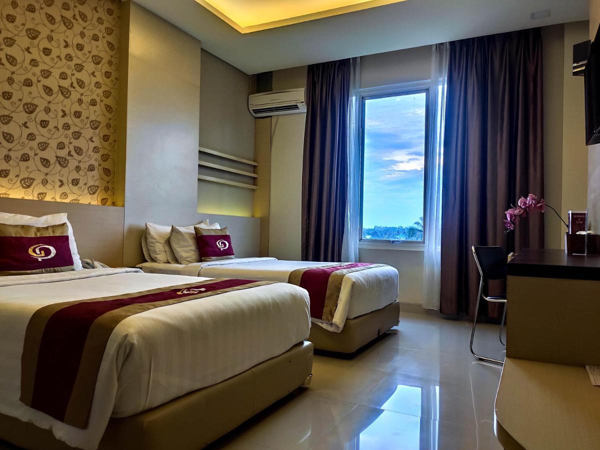 Grand Parama Hotel Tanjung Redep Екстериор снимка