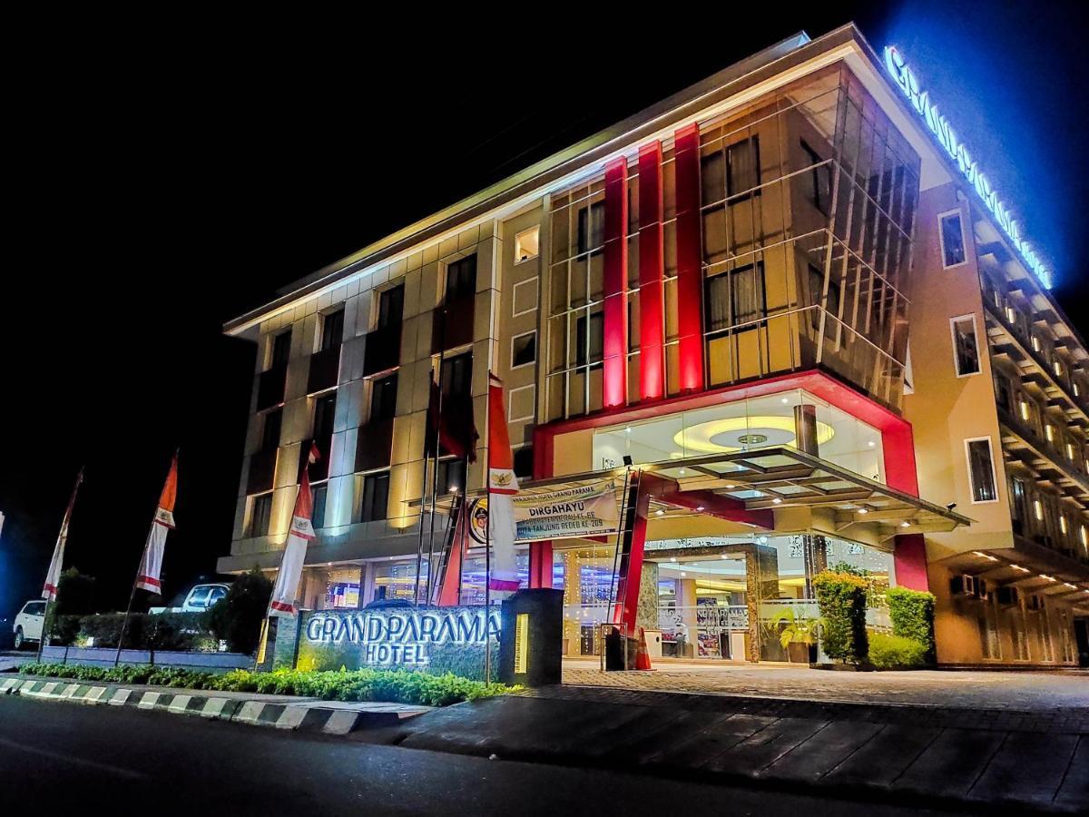 Grand Parama Hotel Tanjung Redep Екстериор снимка