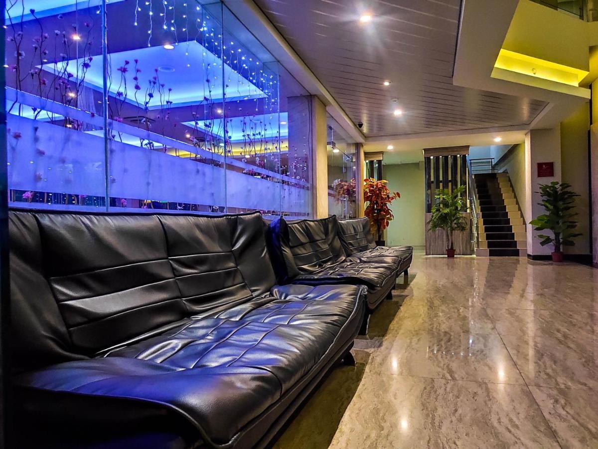 Grand Parama Hotel Tanjung Redep Екстериор снимка